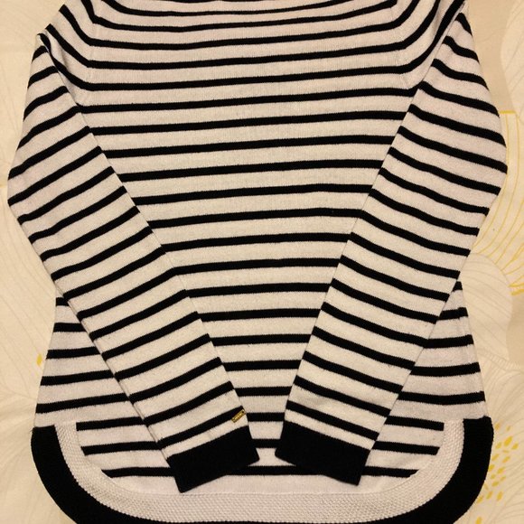 Tommy Hilfiger sweater - Picture 5 of 5